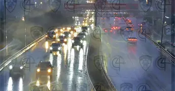 Lluvias provocan cierres viales en la capital potosina