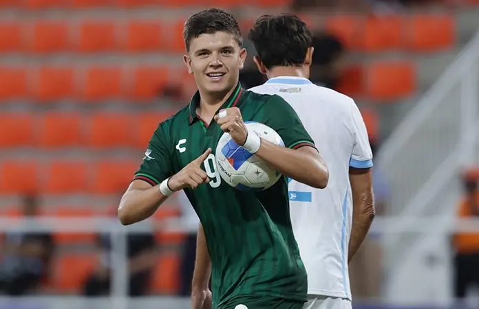 México golea y se mete a semifinales en los JJCC