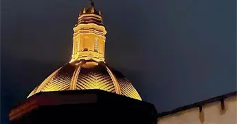 Rayo da&ntilde;a cruz del templo de San Jos&eacute;