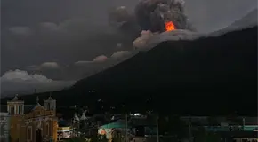 Alerta por fuerte actividad en el Volc&aacute;n de Fuego