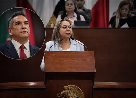 Sara Rocha lleva al Congreso de SLP defensa de "Alito" Moreno ante el INE Sara Rocha lleva al Congreso de SLP defensa de "Alito" Moreno ante el INE