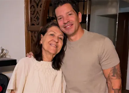 Yahir revela cómo el Alzheimer afecta a su madre Yahir revela cómo el Alzheimer afecta a su madre