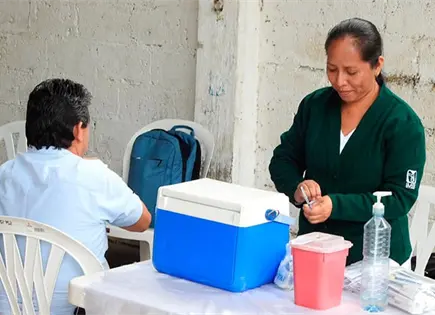 Acercan servicios de salud a comunidades Acercan servicios de salud a comunidades