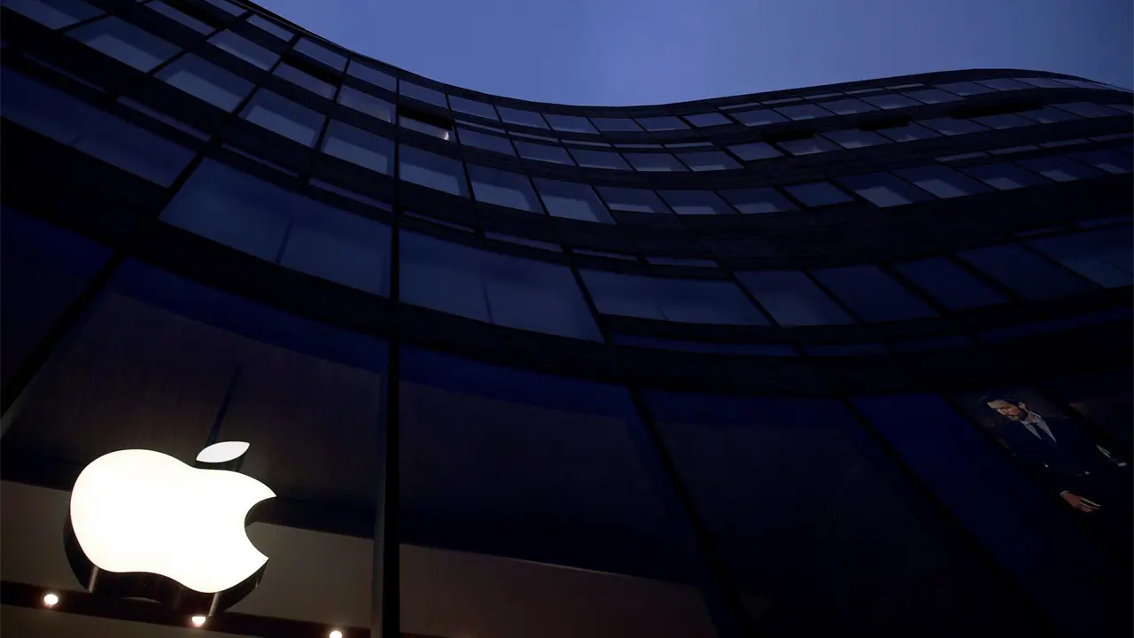 Apple y OpenAI chocan por secretos comerciales; Texas pone freno a centros de datos