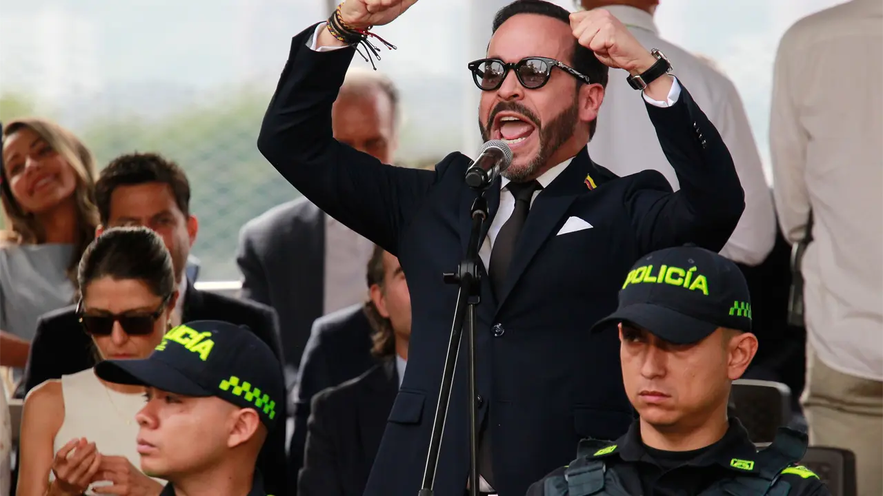 Frustran paso de vehículo con explosivos en vía del suroeste de Colombia antes de jura presidencial