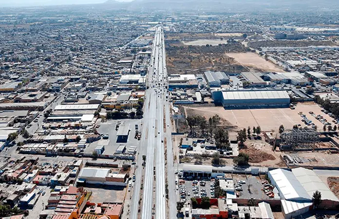 Siguen vialidades de la Z.I. en pésimas condiciones