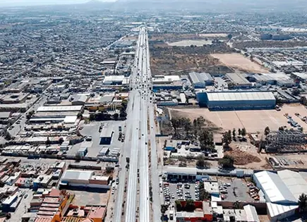Siguen vialidades de la Z.I. en pésimas condiciones Siguen vialidades de la Z.I. en pésimas condiciones