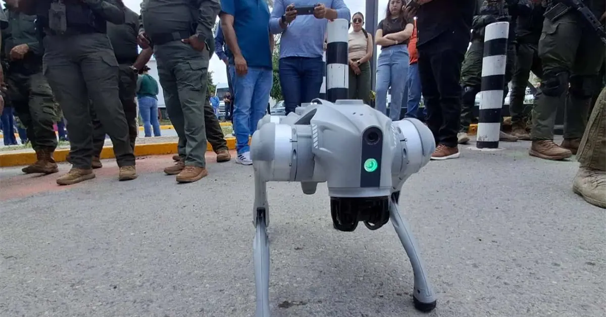 SSPC y CEPC reciben androides y canes robotizados (video) SSPC y CEPC reciben androides y canes robotizados (video)