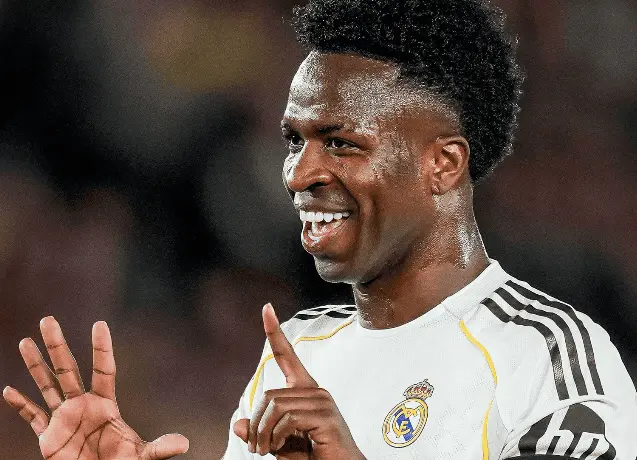 Vinicius se queda de blanco hasta 2032
