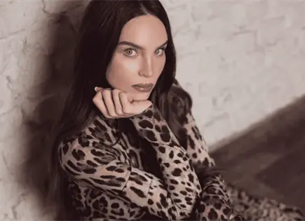 Belinda conquista Los 50 Más Bellos con un look de Dolce & Gabbana Belinda conquista Los 50 Más Bellos con un look de Dolce & Gabbana
