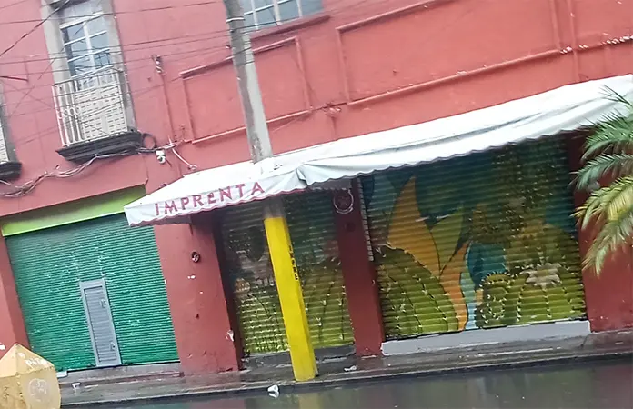 Cierran negocios del centro por modelo económico: Narváez