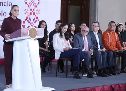 Sheinbaum reafirma compromiso con la verdad en caso Ayotzinapa Sheinbaum reafirma compromiso con la verdad en caso Ayotzinapa