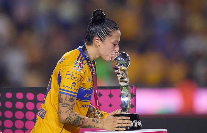Jennifer Hermoso dice adiós a Tigres de la UANL