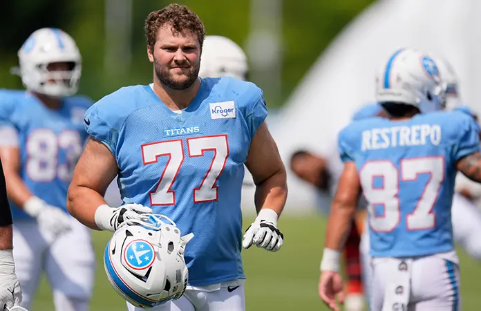 Titans aseguran a Peter Skoronski