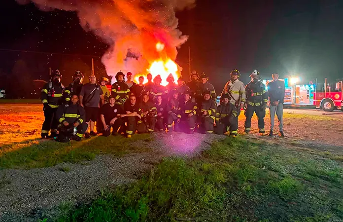 Concluyó capacitación de bomberos en EU