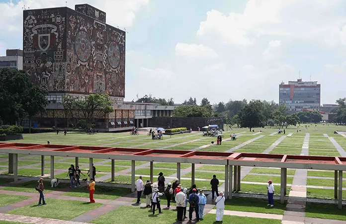 Desechan amparo vs. examen de la UNAM