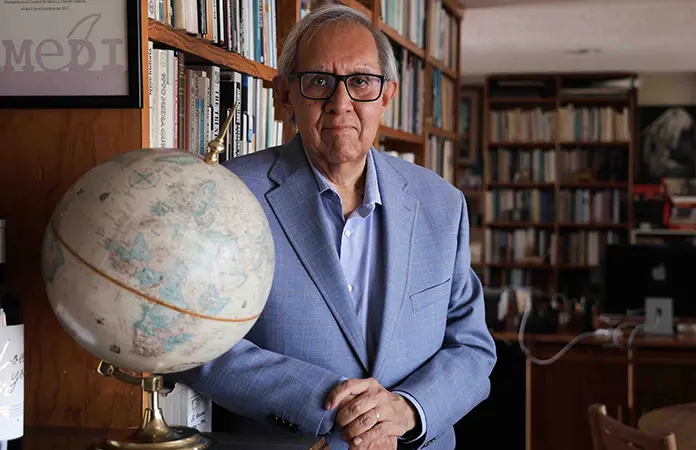 "Experto: Gobierno sí se extralimita"