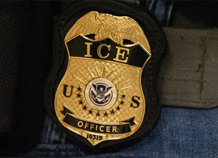 ICE implementa cámaras corporales para control migratorio ICE implementa cámaras corporales para control migratorio