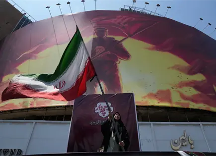 Irán avanza en control del estrecho de Ormuz y presiona a EE.UU. Irán avanza en control del estrecho de Ormuz y presiona a EE.UU.