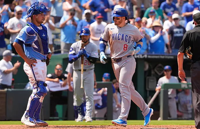 Cachorros trituran a Kansas City