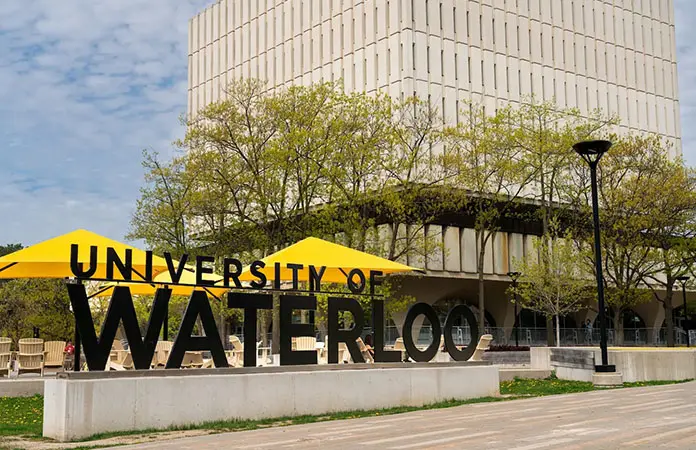 Convocan a estancia universitaria en Canadá