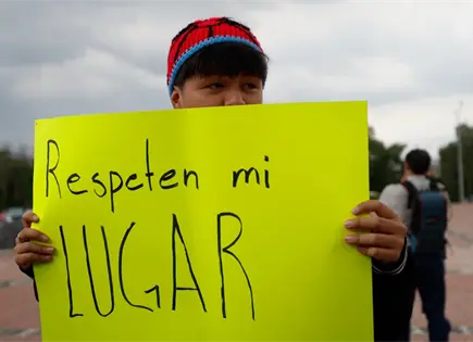 Aspirantes de UNAM protestan por examen de admisión y uso de IA Aspirantes de UNAM protestan por examen de admisión y uso de IA
