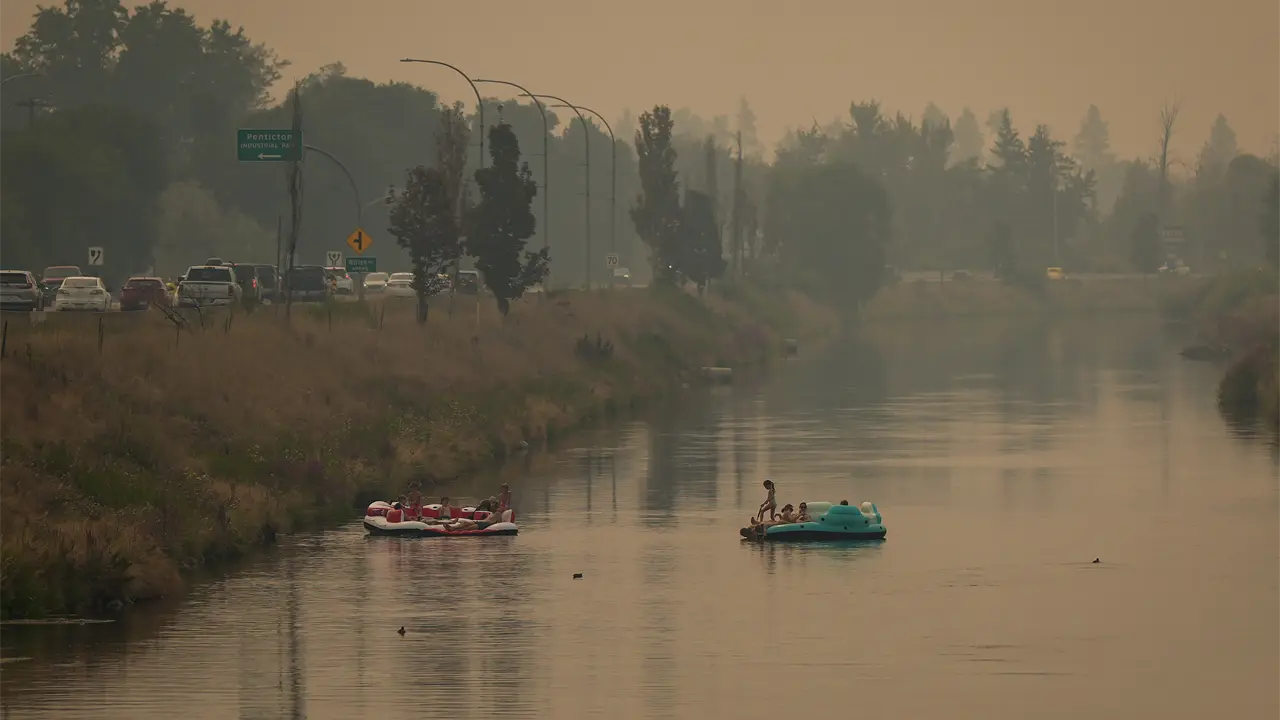 Canadá ordena alerta a fuerzas armadas por incendios en Columbia Británica