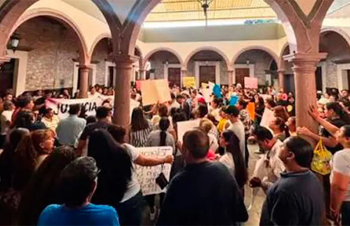 Familiares de Liz toman la presidencia municipal de Cerritos