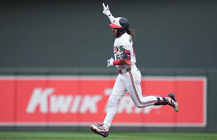 Martin pega 4 hits en triunfo de Mellizos sobre los Orioles