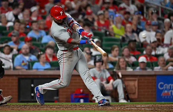 Schwarber, Sosa y Painter impulsan a Filis al gane