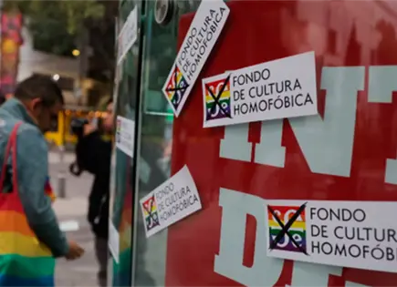 Taibo II denuncia campaña tras acusaciones de homofobia en FCE Taibo II denuncia campaña tras acusaciones de homofobia en FCE