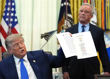 Trump firma orden ejecutiva para modificar vacunas infantiles Trump firma orden ejecutiva para modificar vacunas infantiles