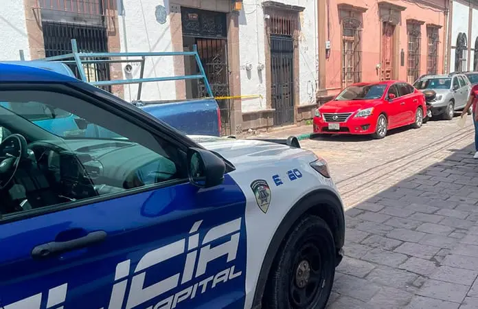 Albañil tiene mortal caída cuando hacía remodelaciones Albañil tiene mortal caída cuando hacía remodelaciones