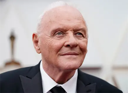 Anthony Hopkins lanza álbum debut musical tras seis décadas Anthony Hopkins lanza álbum debut musical tras seis décadas