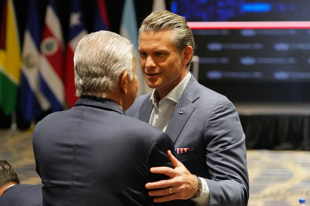 Colombia solicita apoyo militar de EE.UU. para combatir narcoterrorismo