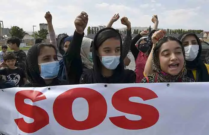 Las niñas afganas,excluidas de educación