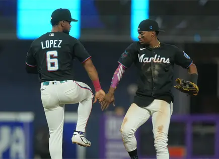 Marlins vencen a Piratas 2-0 en Miami con jonrón de Ruiz Marlins vencen a Piratas 2-0 en Miami con jonrón de Ruiz