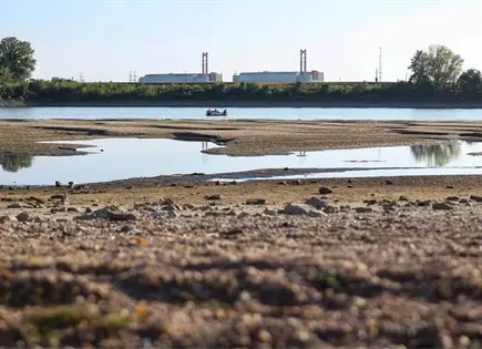 Sequ&iacute;a en Danubio pone en riesgo planta nuclear de Hungr&iacute;a; intervienen autoridades
