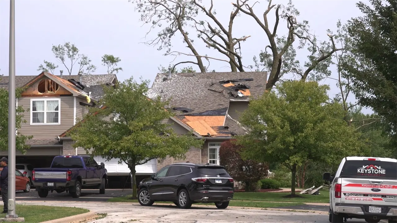 Tormentas fuertes dejan sin luz a más de 600 mil en Chicago e Indiana