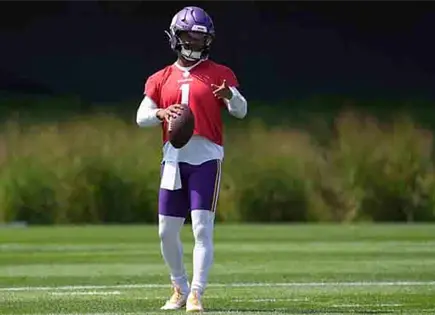 Vikings eligen a Kyler Murray QB titular