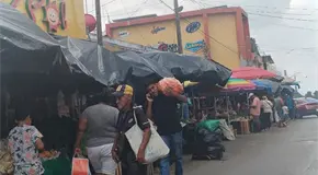Anuncia el Alcalde limpia de ambulantes de los mercados