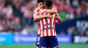Chivas ´resucita´ y cierra con victoria