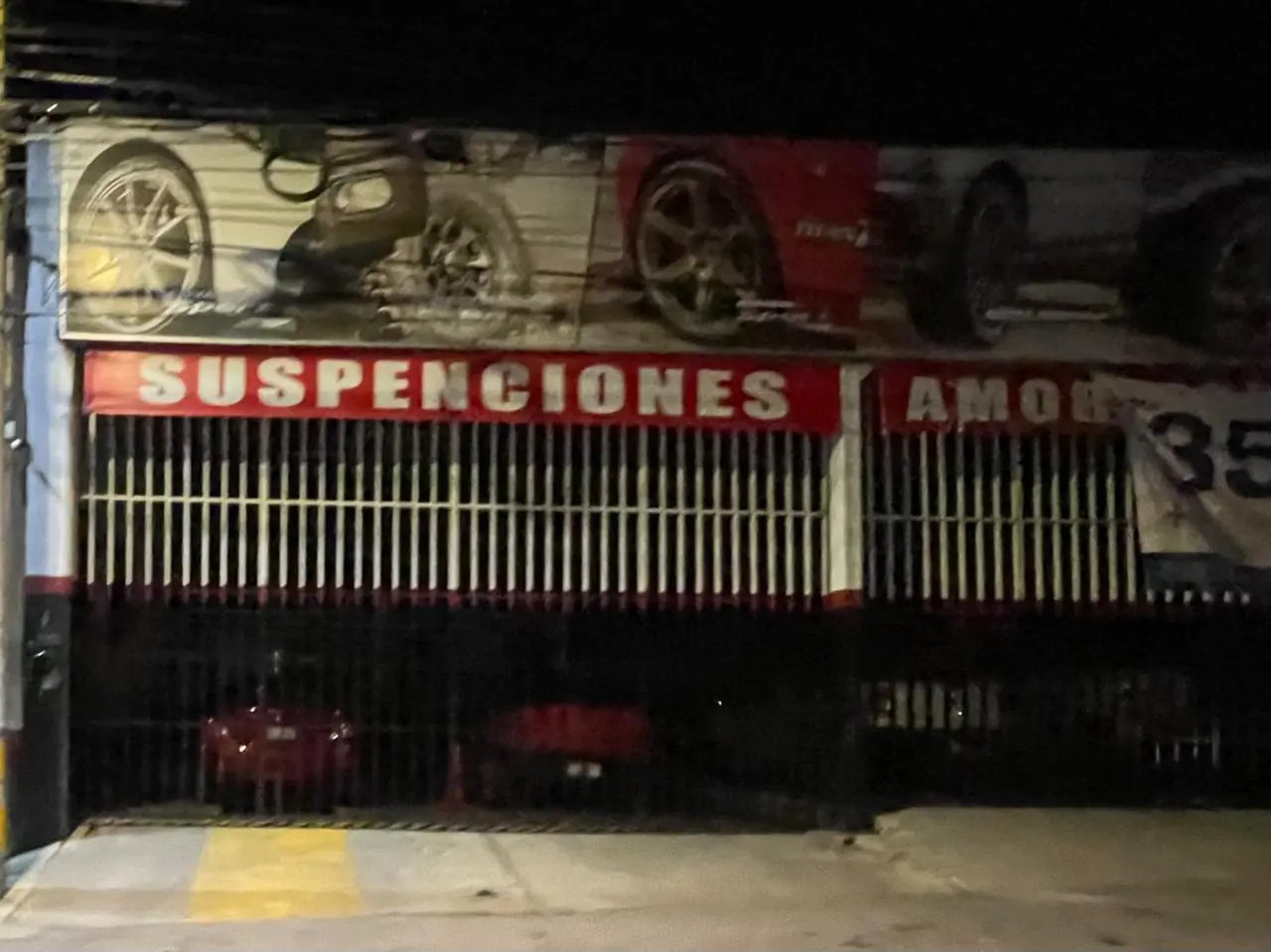 Incendio en llantera solo deja daños materiales