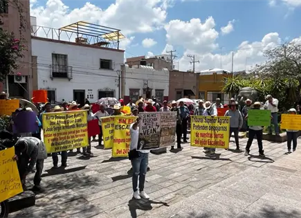 Ejidatarios de Escalerillas exigen respeto a sus tierras Ejidatarios de Escalerillas exigen respeto a sus tierras