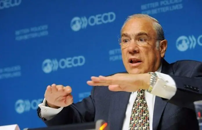 Fustiga Gurría Treviño a los sexenios de la 4T