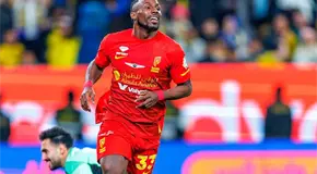Julián Quiñones sigue con el plan goleador