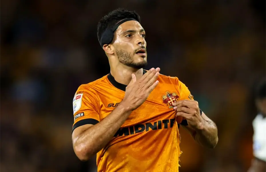 Raúl Jiménez anota en su regreso al Wolverhampton