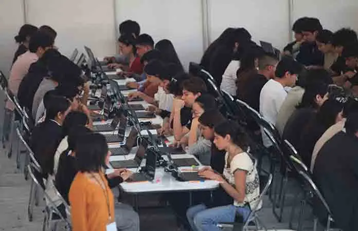 Sólo la mitad aplicó examen en Oaxaca