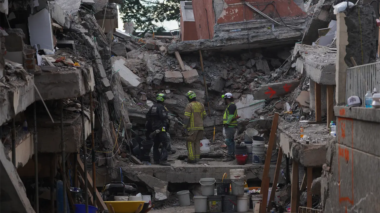 Terremoto en Colombia deja 281 muertos