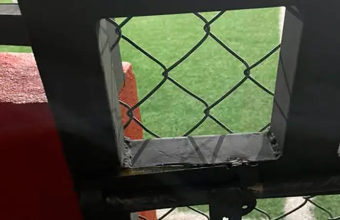 Vandalean y dañan cancha deportiva